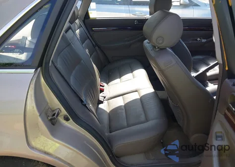 2000 Audi A4 2.8 из США, поврежденный, VIN WAUDH68D0YA171886